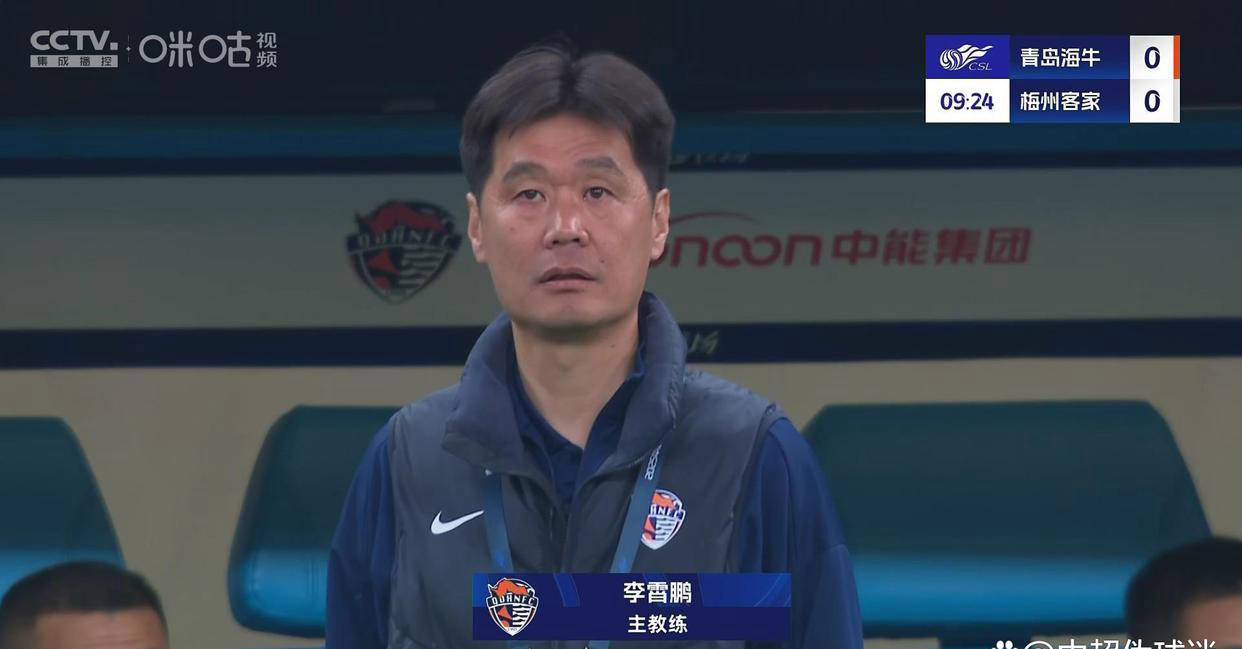 包含桑贝梅斯特雷主场逼平，保级任务依旧艰巨的词条